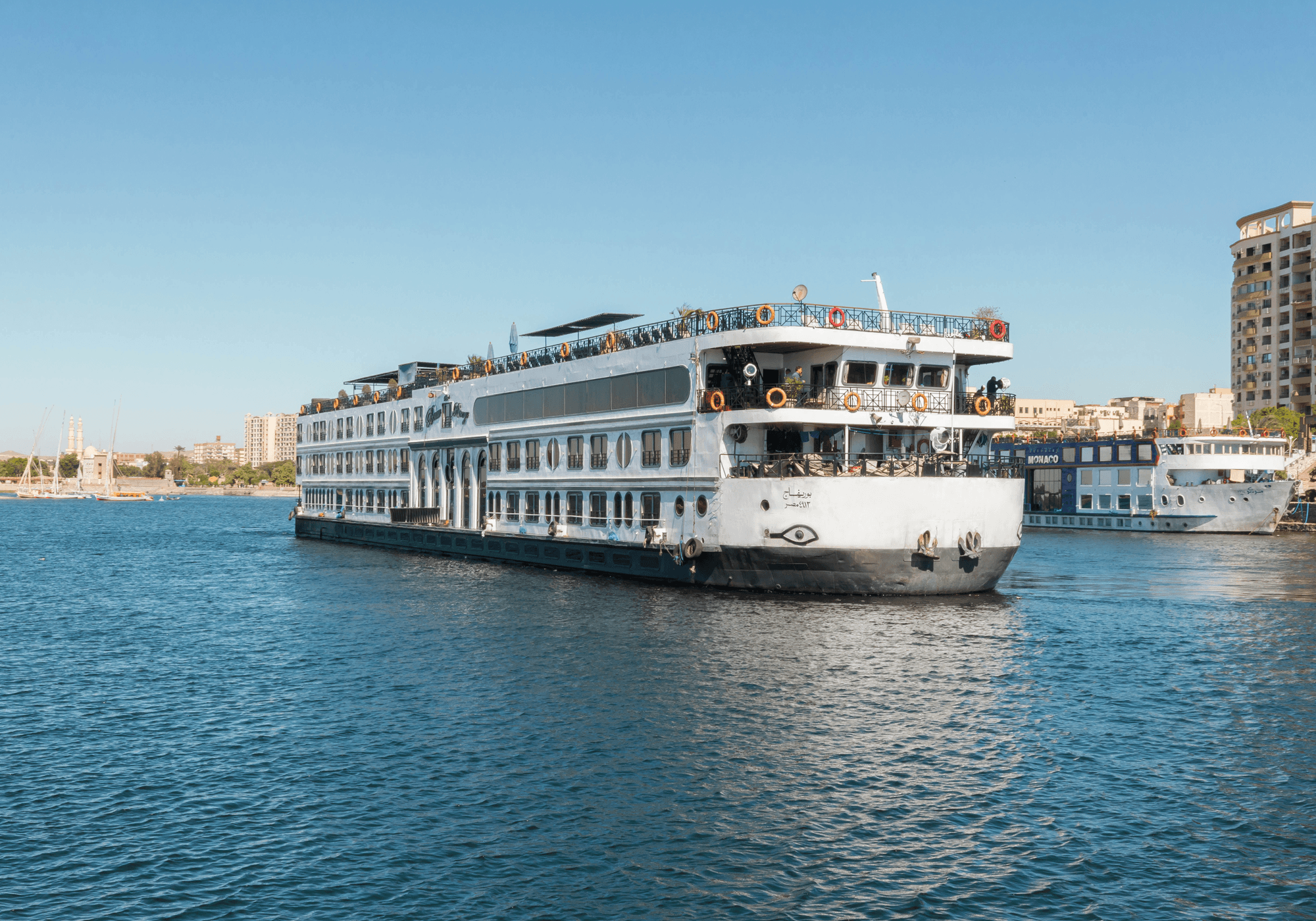 royal-beau-revage-cruise-image-1